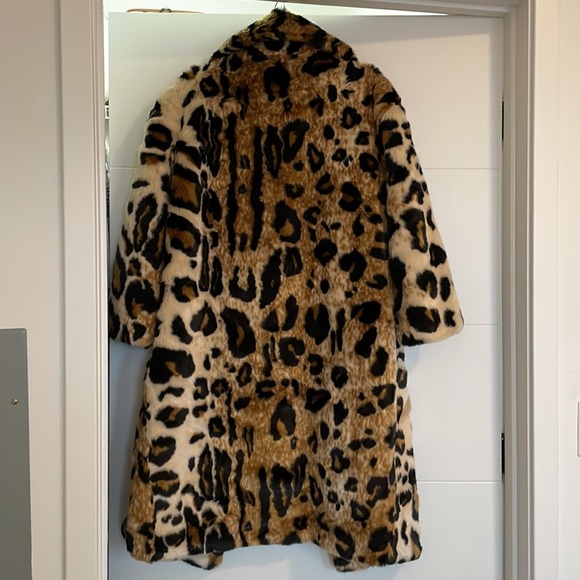 Jakke Faux Fur Leopard Coat - Picture 6 of 11